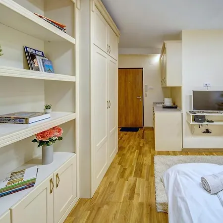 Apartament Oasis Moonze