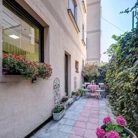 Oasis Moonze * Zemun