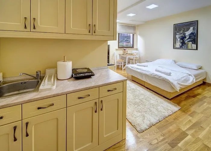 Oasis Moonze * Zemun